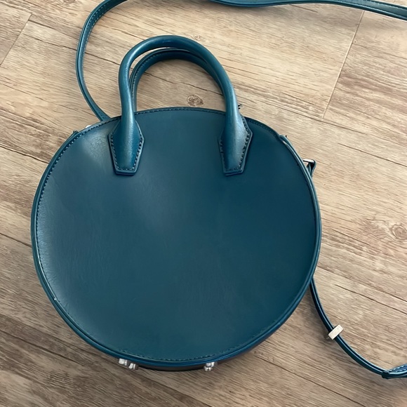 Matt & Nat Retro Teal Circular Vegan Leather Crossbody Bag - Picture 6 of 12